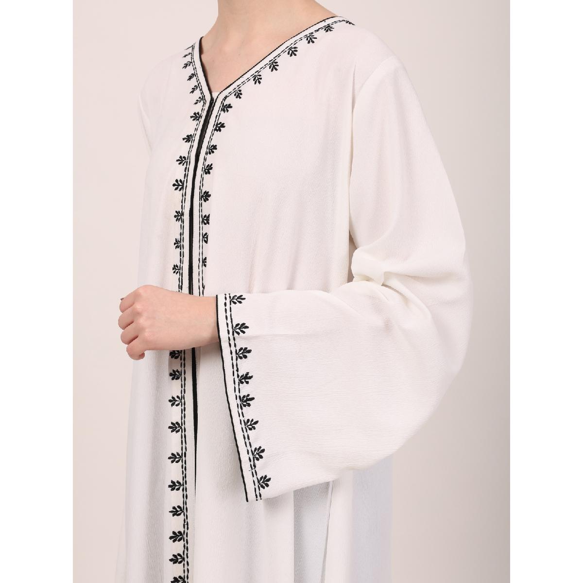 Elegant embroidery work abaya-White image 14